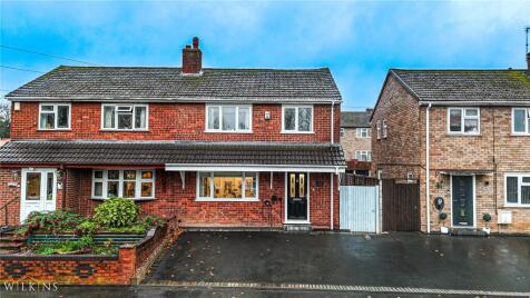 Piccadilly Crescent, Piccadilly, Tamworth, Warwickshire, B78