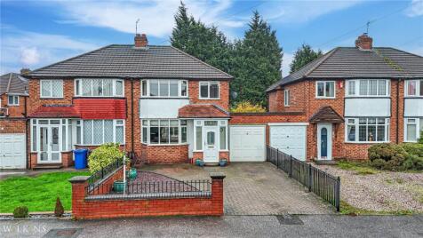 Yenton Close, Tamworth, Staffordshire, B78