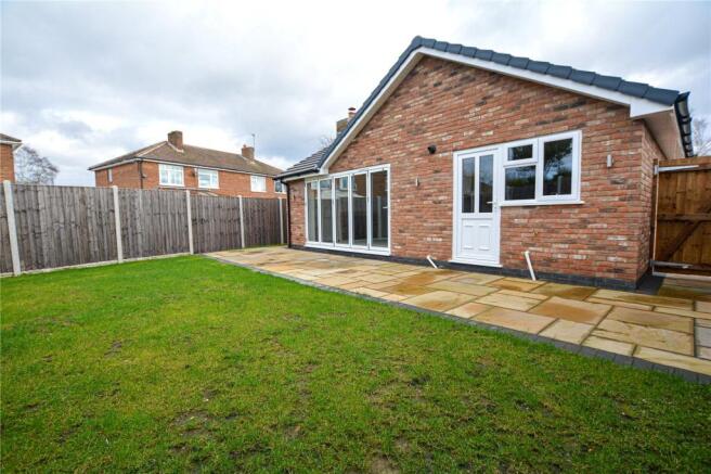 2 bedroom bungalow for sale in Barlow Mews, Fazeley, Tamworth ...