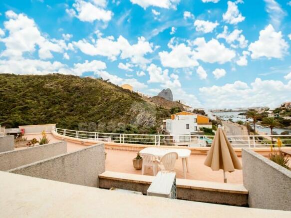 Apartment with sea views Cala Llonga