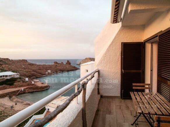 Apartment with sea views Cala Morell
