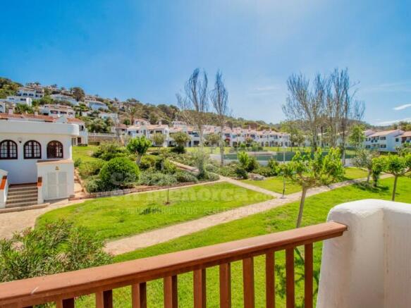 Apartment with terrace in Son Bou