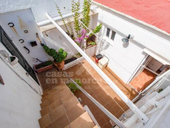 House with patio in Es Castell