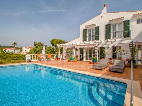 Villa with pool in Addaia