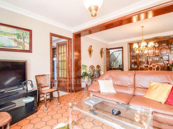 House with garden and garage in Mahon
