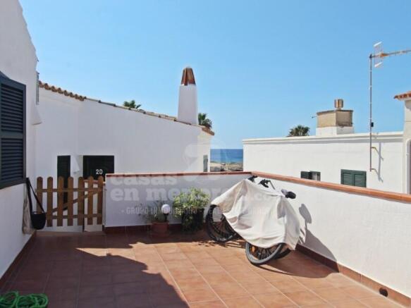 Terrace with sea views