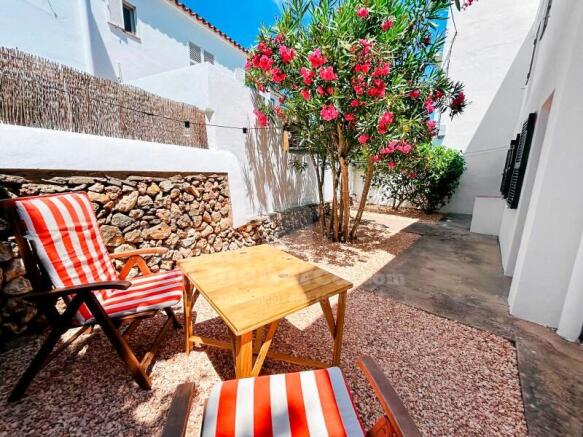 Licensed villa in Son Oleo