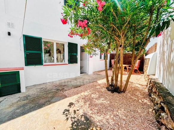 Licensed villa in Son Oleo