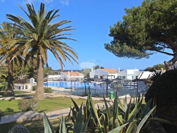 Apartment with pool in Addaia