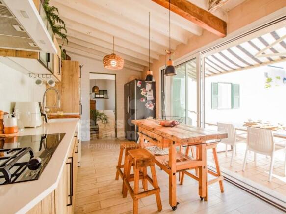 House with garden in Mahon - Kitchen