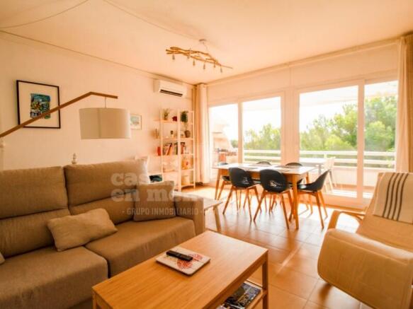Licensed flat in Coves Noves
