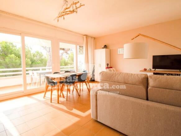 Licensed flat in Coves Noves