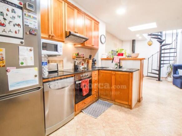 Ground floor house with garage to buy in Mahon