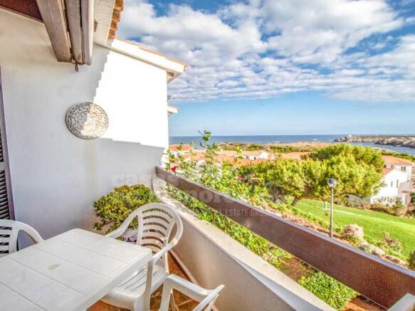 Apartment with pool, sea views and license in Arenal den Castell