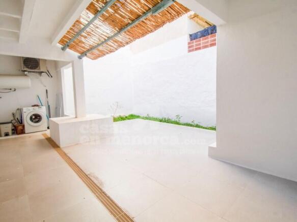 Ground floor house with patio in Es Castell
