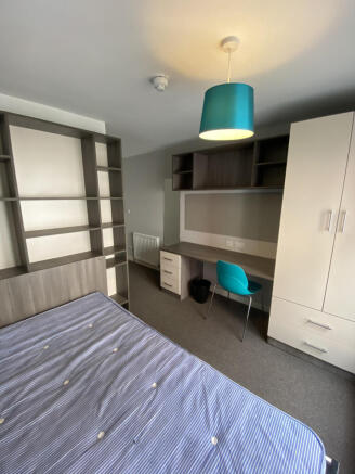 8 Bed Apartment
