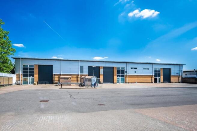 UNIT C ANCHORAGE POINT CHARLTON LONDON SE7_011.j