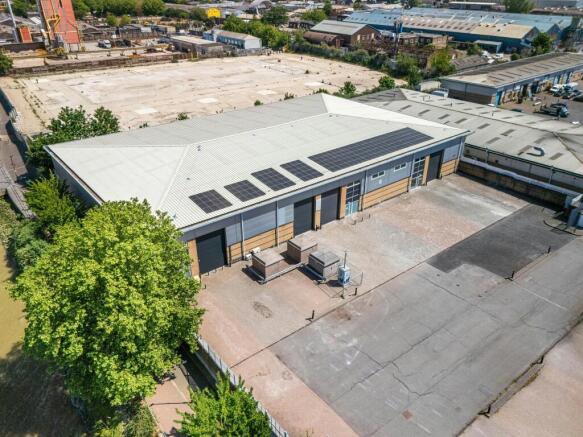 UNIT C ANCHORAGE POINT CHARLTON LONDON SE7_001.jpg