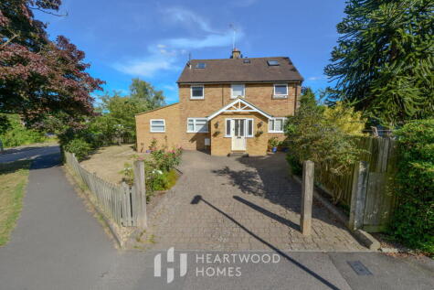 Chalkdell Fields, St. Albans, AL4 9LU