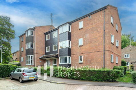 Taylor Close, St. Albans, AL4 9YB