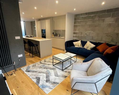 4 bedroom town house to rent Manchester