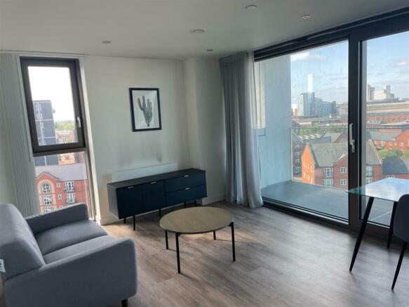 Living Room 2.jpg