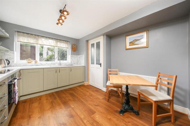 Kitchen Diner2.jpg