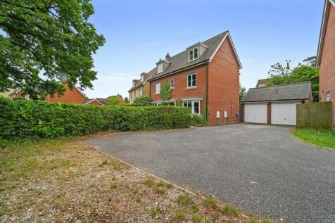 Acer Road, Rendlesham, IP12