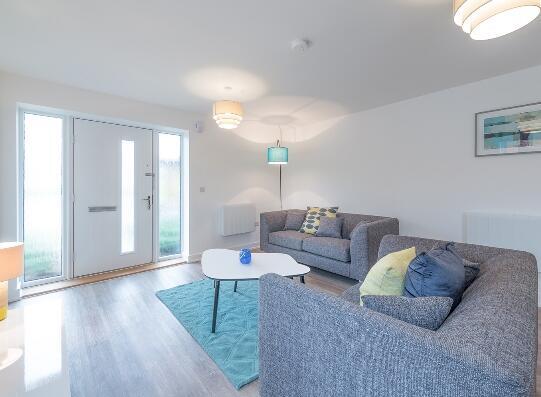 Screenshot 2025-0...