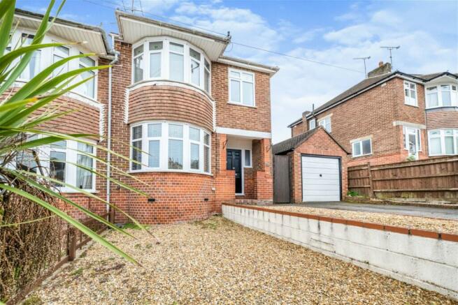 Chessel Avenue, Southampton, SO19 4DY 4 bed detached house - £650,000