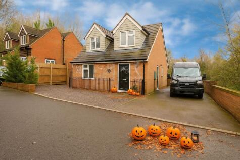 Middle Road, Sholing, Southampton, SO19