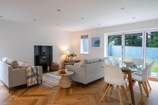 Living Room / Dining Room