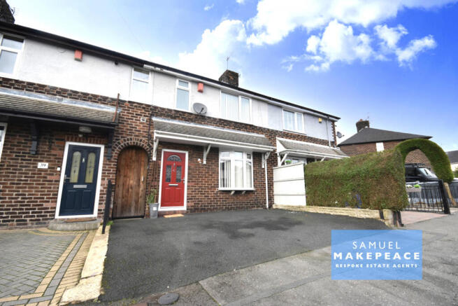 Three Bedroom Mews Property with Driveway