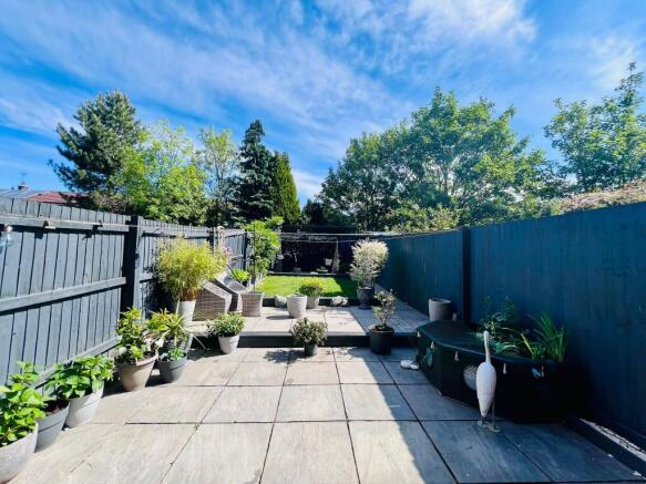 GARDEN (2).jpg