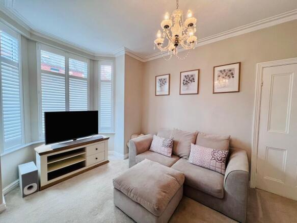 LIVING ROOM.jpg