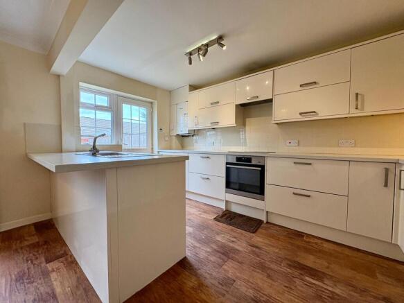 Kitchen .jpg
