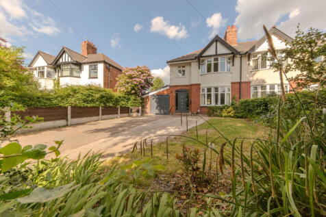 Moss Road, Northwich