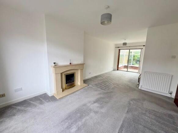 Lounge & Dining Area.jpg