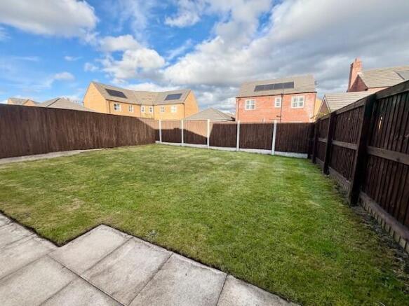 Rear Garden (2).jpg