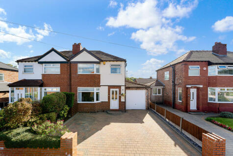 Beech Avenue, Thelwall