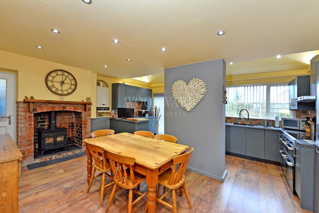 Kitchen/Dining Ro...