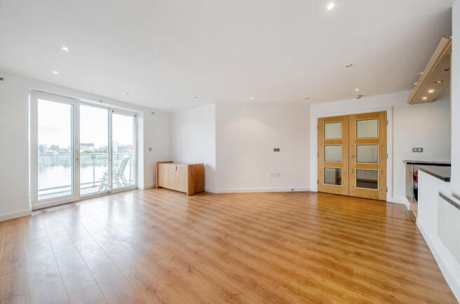 1327890-15-687919...