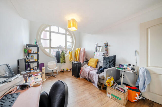 1324809-2-689a19a...