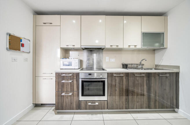 1348546-7-68b9b10...