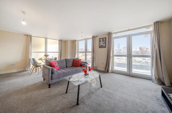 1385721-2-69395dd...