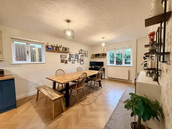 Kitchen/Dining Ar...