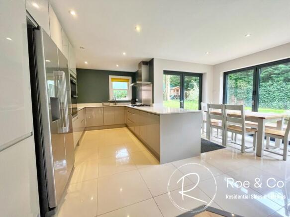 Open plan kithen