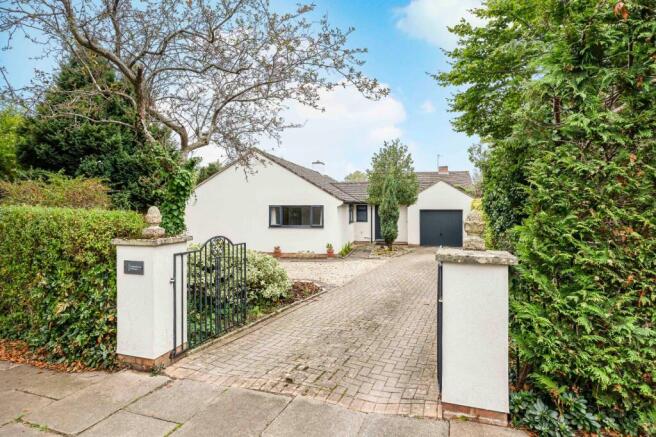 Cleevelands Avenue