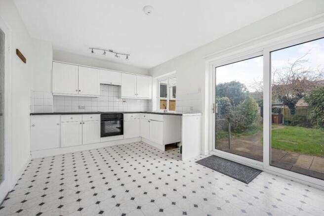 Kitchen/ Dining Room