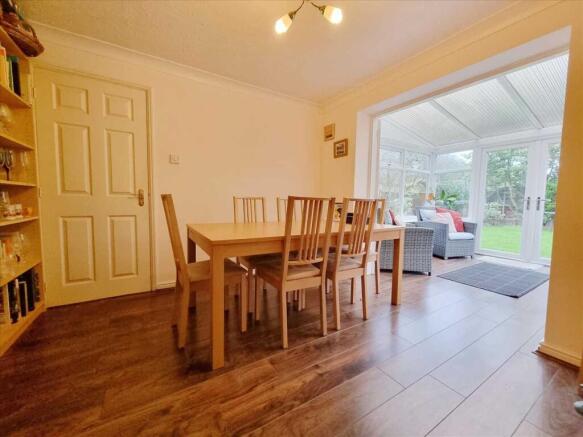 Dining Room: